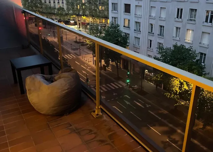 17 Apartament *