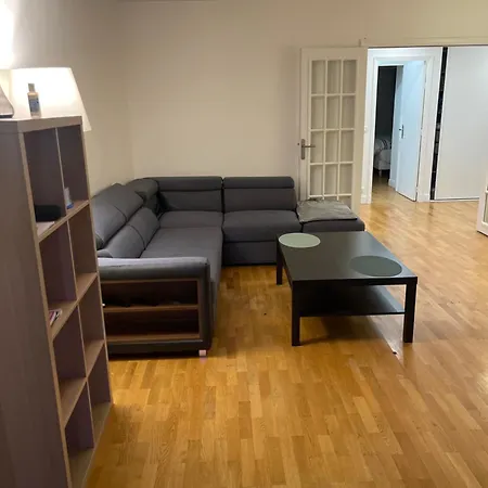 17 Paříž